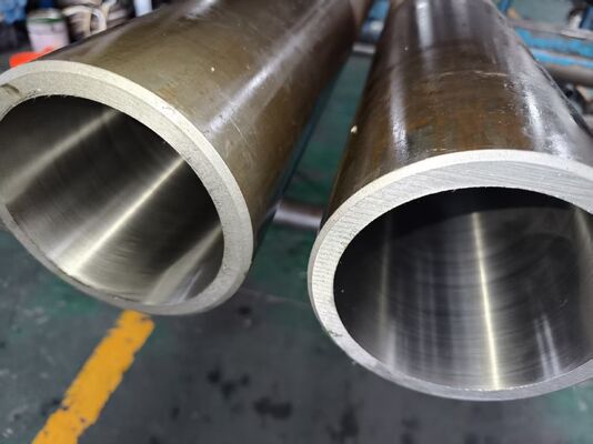 خرید H8 تحمل لوله های شیک شده با مقاومت کششی ≥600 MPa و Ra 0.2-0.4 خشکی برای سیلندر های هیدرولیکی تولید آنلاین