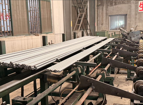 خرید میله پیستون کروم سخت شده با القای CK45 با سختی HRC 55-63 و زبری سطح Ra 0.2-0.4 برای سیلندرهای هیدرولیک تولید آنلاین